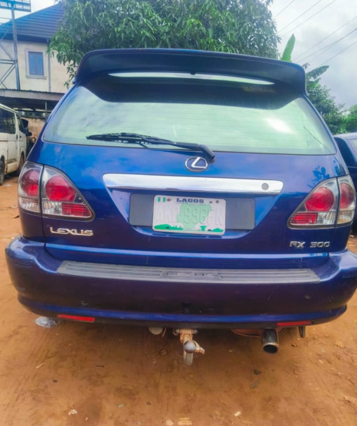 Lexus RX300